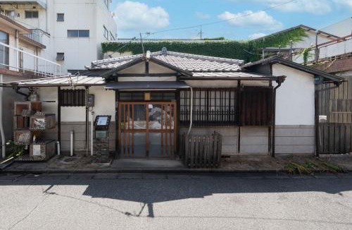 Chidoricho Villa | Former Yoshidaya Hikonana Residence, a Registered Tangible Cultural Property 倉敷の宿 国登録有形文化財 旧吉田彦七邸 一棟貸切 1日1組限定 特別な体験 日本の伝統建築で過ごす非日常を