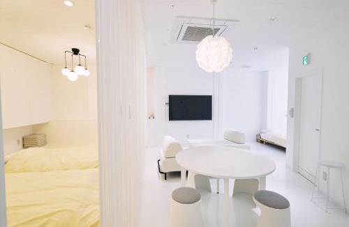 Ryuga Onsen Apartment | 「まちのアトリエ」STAY UWU 004