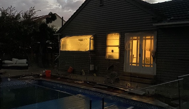 House with a heater pool for use all year round. 4 car parks available off road