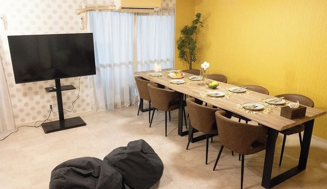 202-Dot Room ｜8 ppl | Custom Queen Bunk Beds｜Golden Gai & Kabukicho | 42㎡
