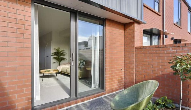 Hereford St Apartment-Modern Urban Retreat in Christchurch City